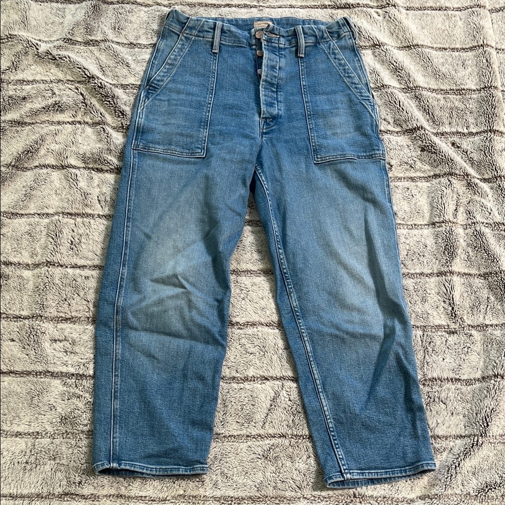 MOTHER Patch Pocket Private Flood Jeans
